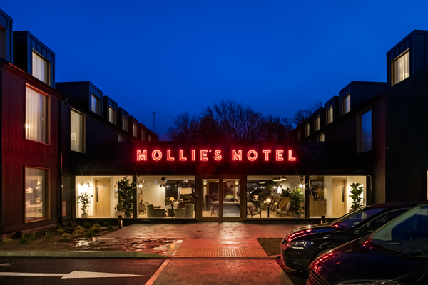 Mollie’s Gift Card – Stay & Dine