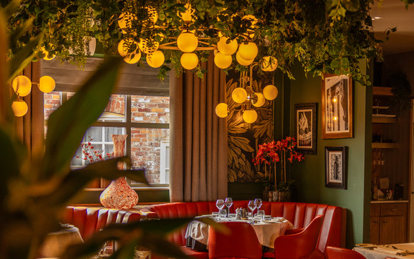 Luxury Dine & Stay at The Lion & Swan with Pecks