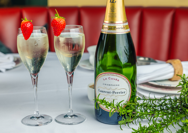 AA Rosette Pecks Dinner at Eight with Champagne