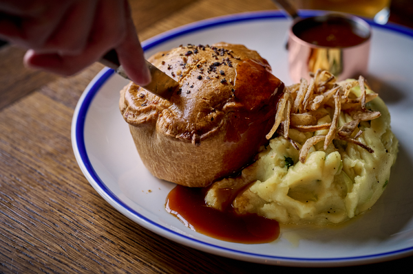 Pub Classic Pie & Mash + Pint