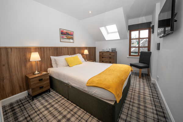 One Night Bed & Breakfast Stay For Two