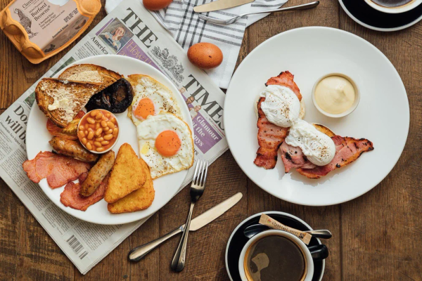 Dinner, Bed and Breakfast for Two - 2 Night Stay