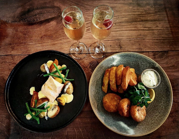 3-Course Lunch and Glass of Fizz for Two